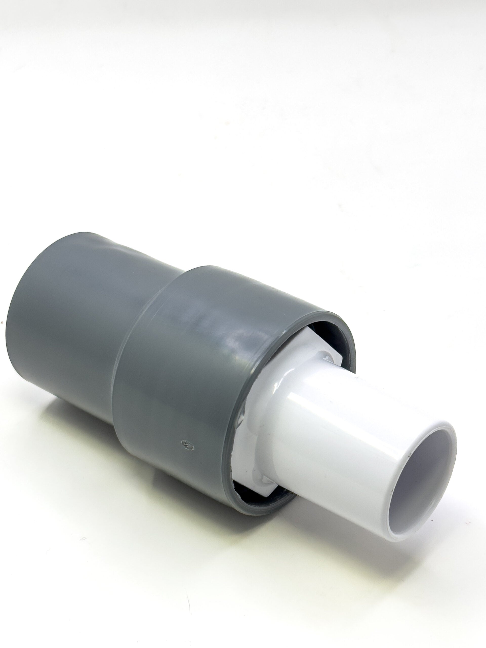 For Our Partners: The Basic Bundle with VacDaddy 2.0, V2W® Kit, Shallow Water Adapter, 29" Aluminum Adapter Pole, and Aluminum Vac Head Handle